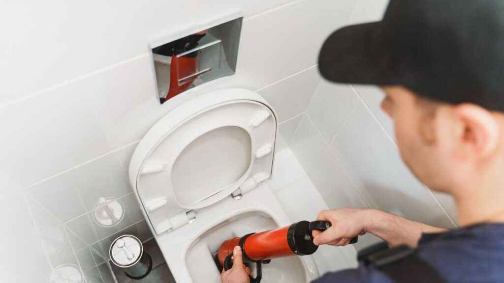 Como contratar uma desentupidora de vaso sanitário zona oeste SP
