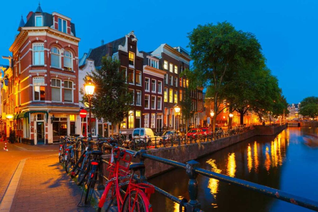 Roteiro inteligente em Amsterdam: como encaixar tours privativos sem perder tempo